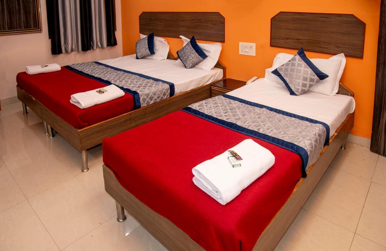 Vrindavan Comfort Inn Hyderabad Esterno foto